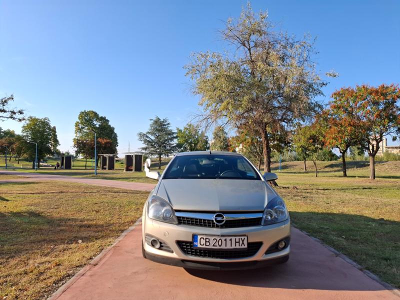 Opel Astra H Twintop - изображение 2