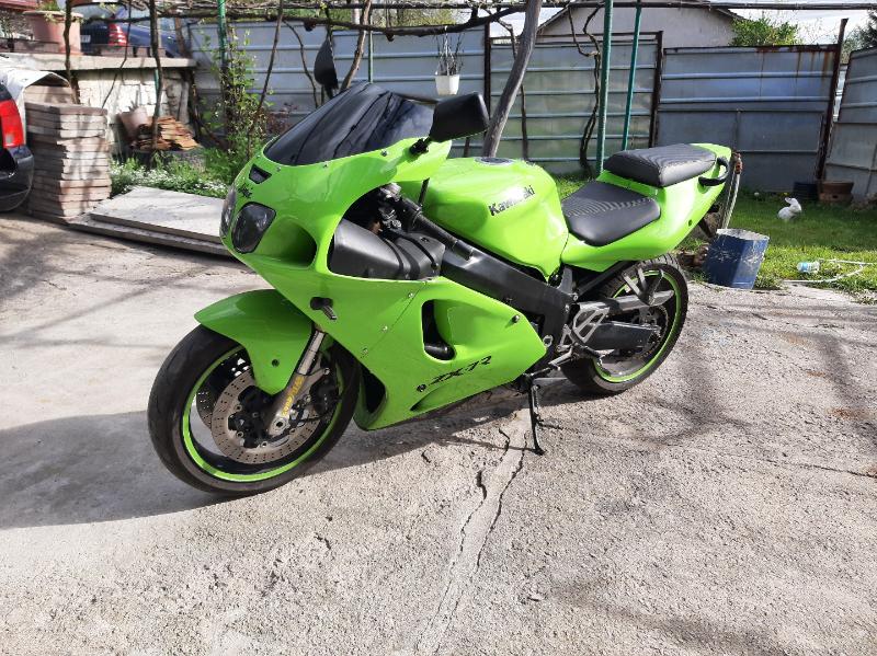 Kawasaki Ninja ZX7R - изображение 2