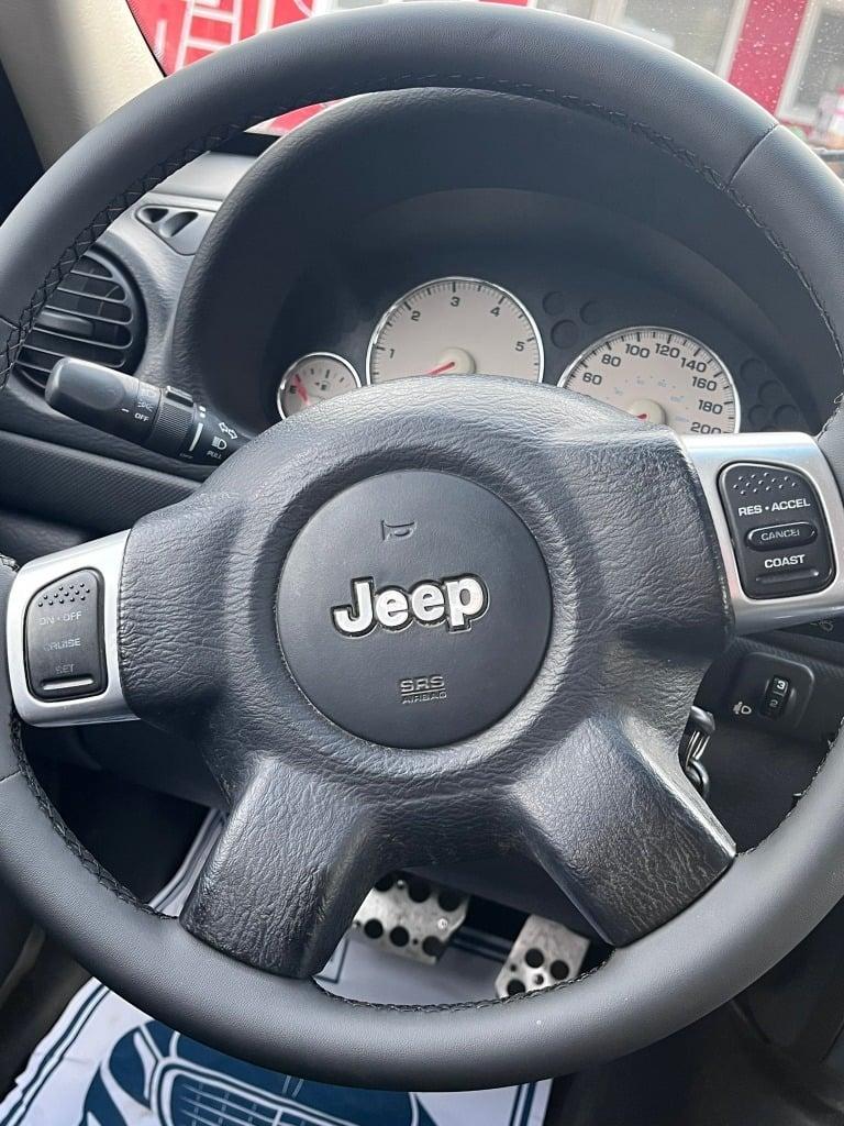 Jeep Cherokee 3.7 бензин - изображение 4