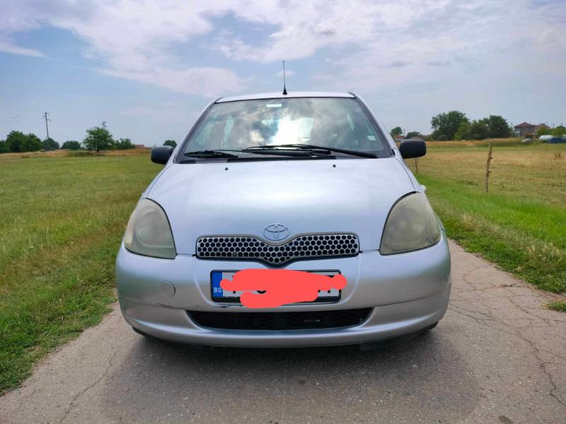 Toyota Yaris 1.0 - изображение 9