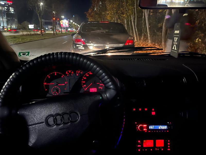 Audi A4 1.9TDI - изображение 4