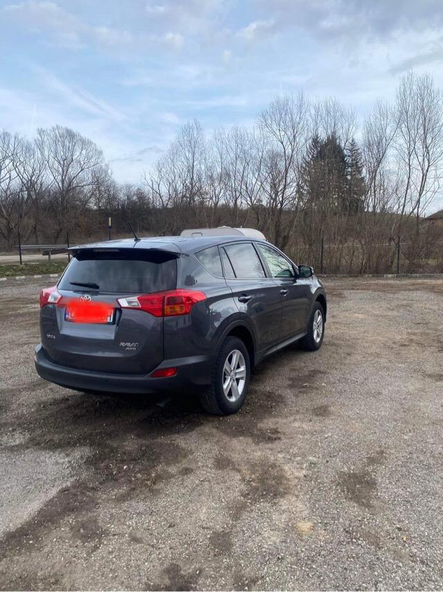 Toyota Rav4  - изображение 5