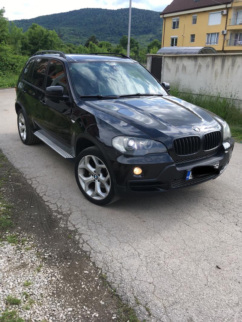 BMW X5 3.0 - изображение 1