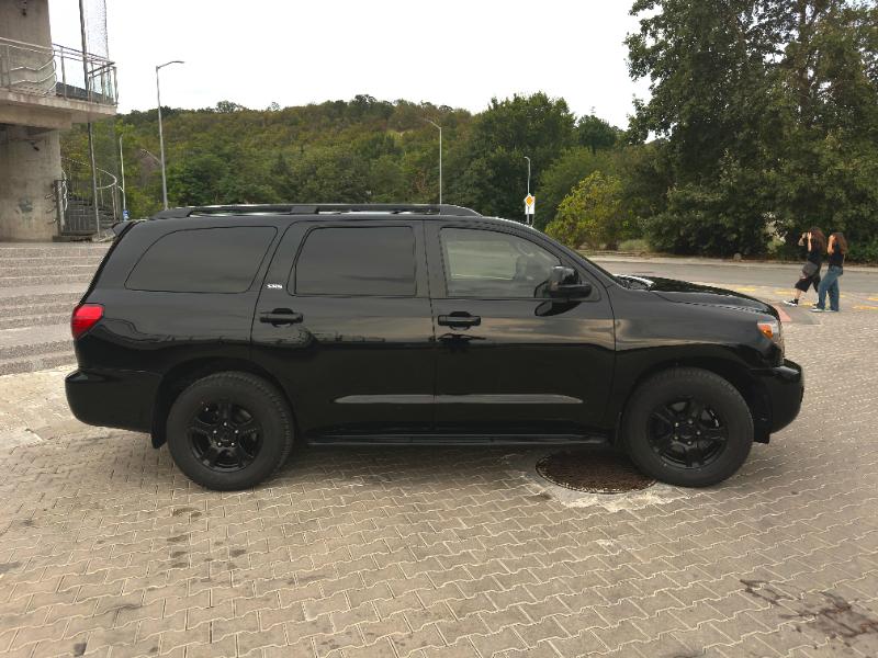 Toyota Sequoia 5.7 - изображение 8