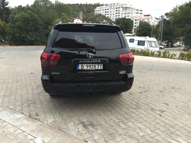 Toyota Sequoia 5.7 - изображение 6