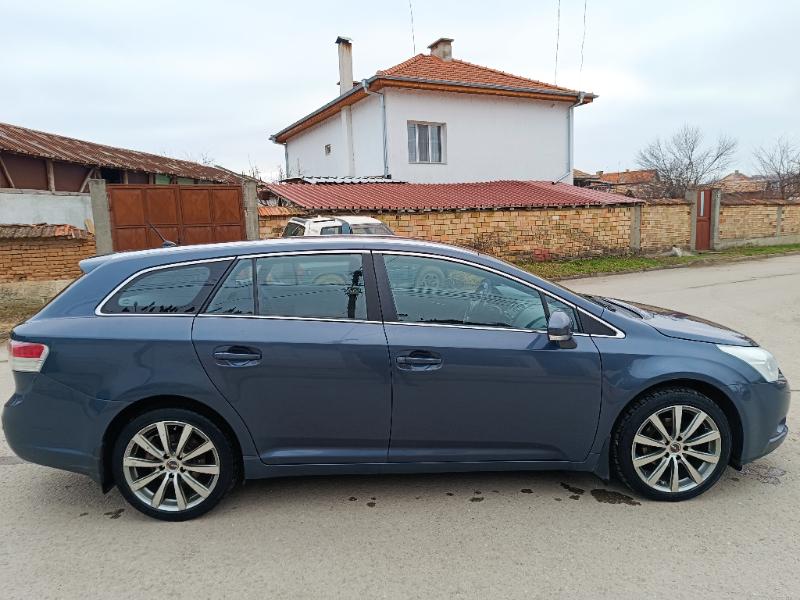 Toyota Avensis 2.0 D-4D  - изображение 4