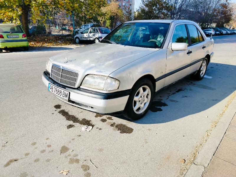 Mercedes-Benz C 200 2.0 Dizel - изображение 3