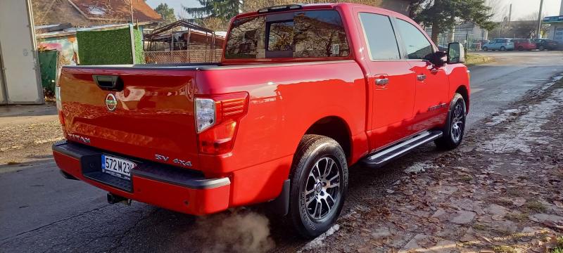 Nissan Titan crew cab 5.6L V8 SV - изображение 2