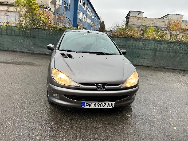 Peugeot 206 1.1 - изображение 3