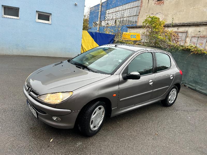 Peugeot 206 1.1 - изображение 2