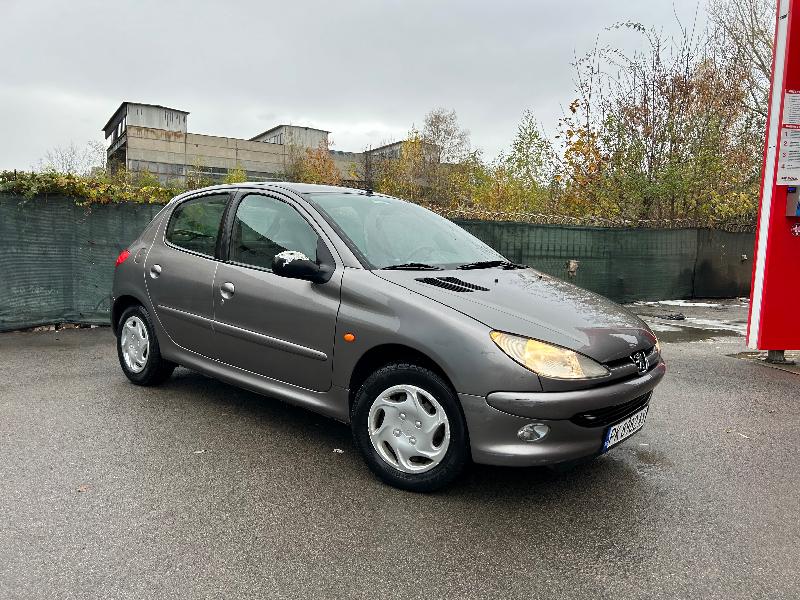 Peugeot 206 1.1 - изображение 5