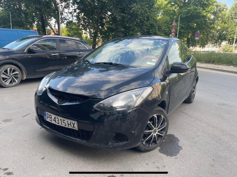 Mazda 2 1.3 бензин - изображение 3