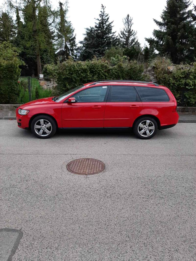 Volvo V50  - изображение 2