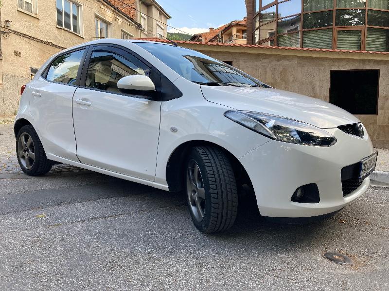 Mazda 2 1.3 - изображение 8