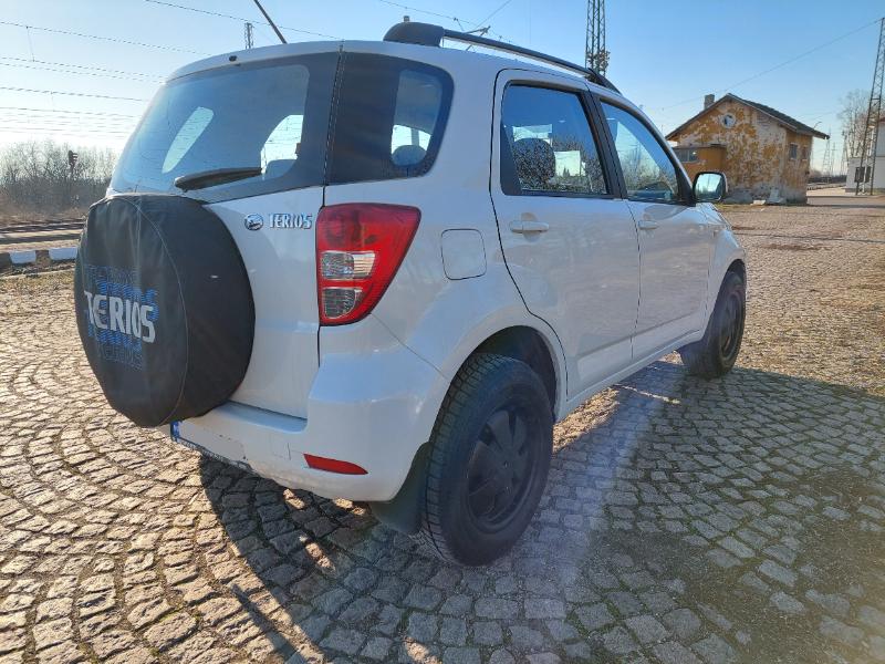 Daihatsu Terios 1.5i 4x4 KLIMA - изображение 4