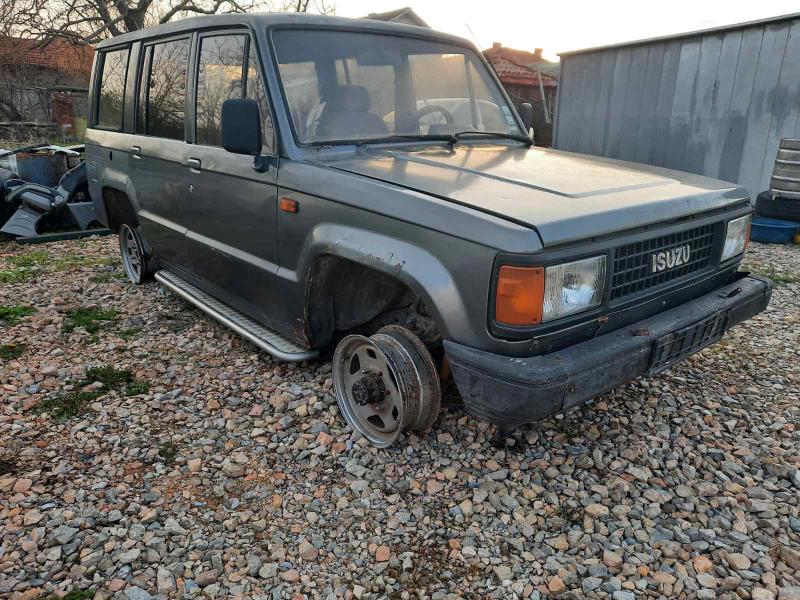 Isuzu Trooper 2.3i - изображение 3