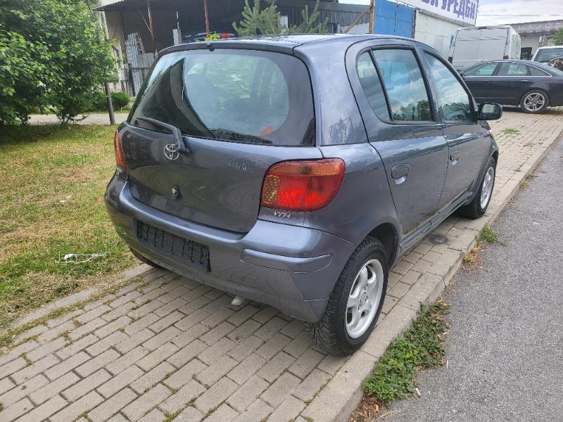 Toyota Yaris 1.0i 4врати - изображение 7