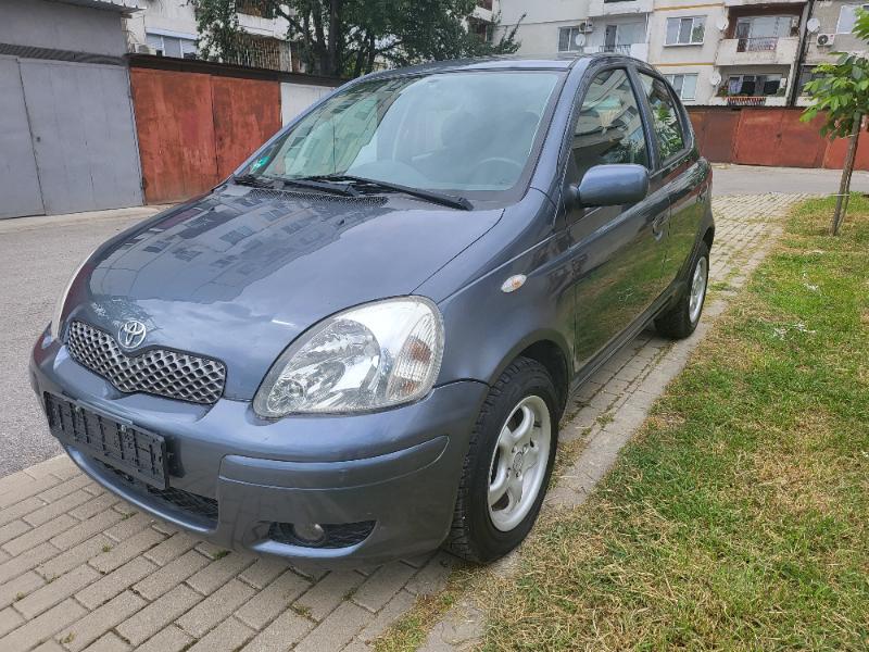 Toyota Yaris 1.0i 4врати - изображение 3