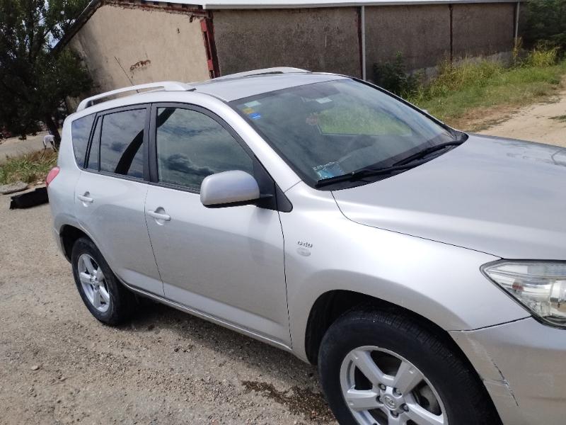 Toyota Rav4 2.2 - изображение 7