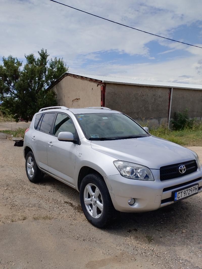 Toyota Rav4 2.2 - изображение 5