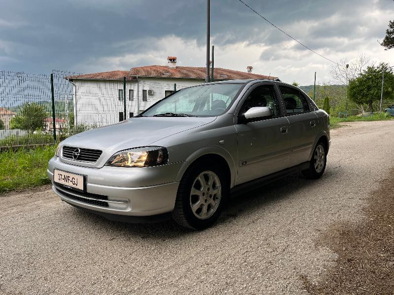 Opel Astra 1.6 Ecotec - изображение 2