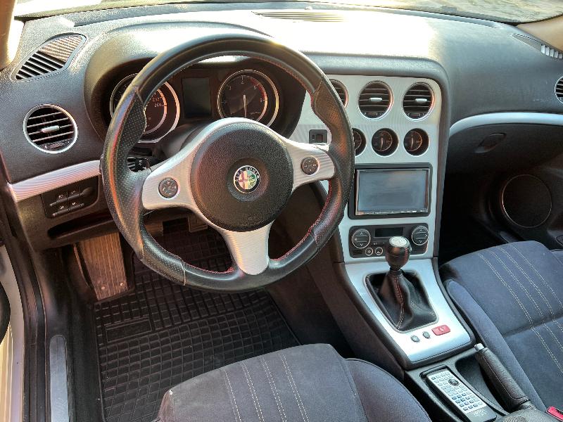 Alfa Romeo 159 1.9 JTDm - изображение 9