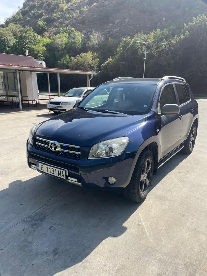 Toyota Rav4 2.2 D-4D 4X4 - изображение 2