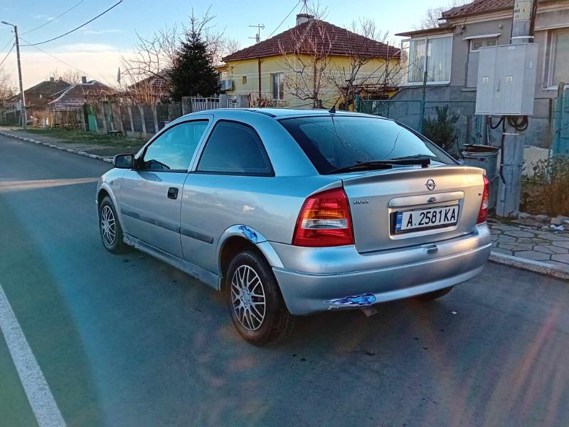 Opel Astra 1.6 - изображение 5