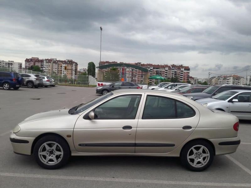 Renault Megane 1,9dti - изображение 6