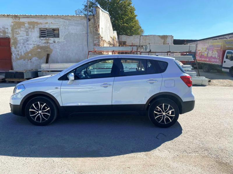 Suzuki SX4 S-Cross 1.6 - изображение 4