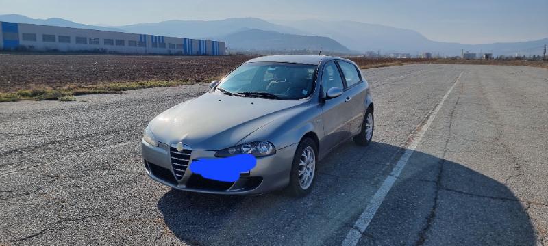 Alfa Romeo 147 1.9 JTD  - изображение 1