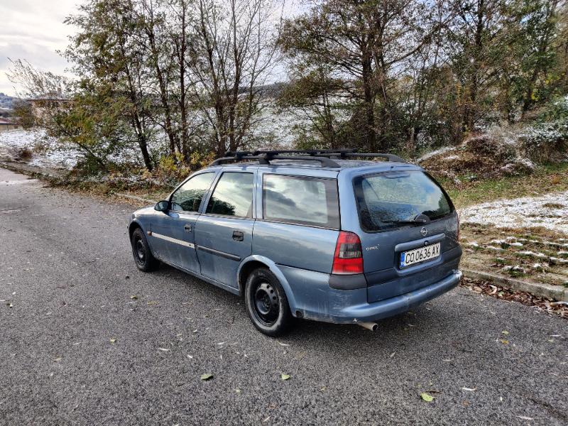 Opel Vectra 1.6i - изображение 4