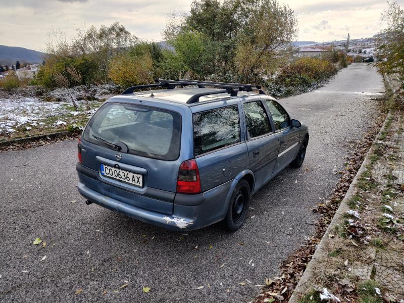 Opel Vectra 1.6i - изображение 5