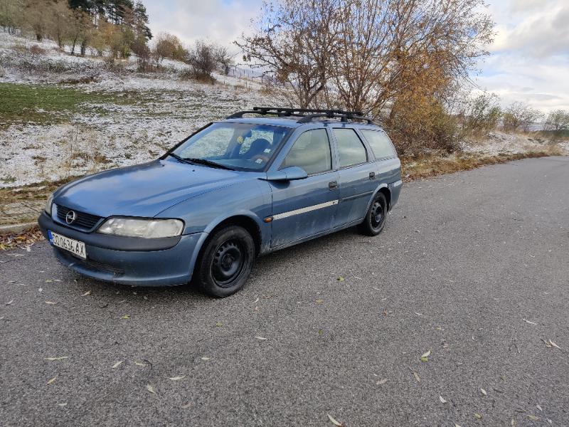 Opel Vectra 1.6i - изображение 6