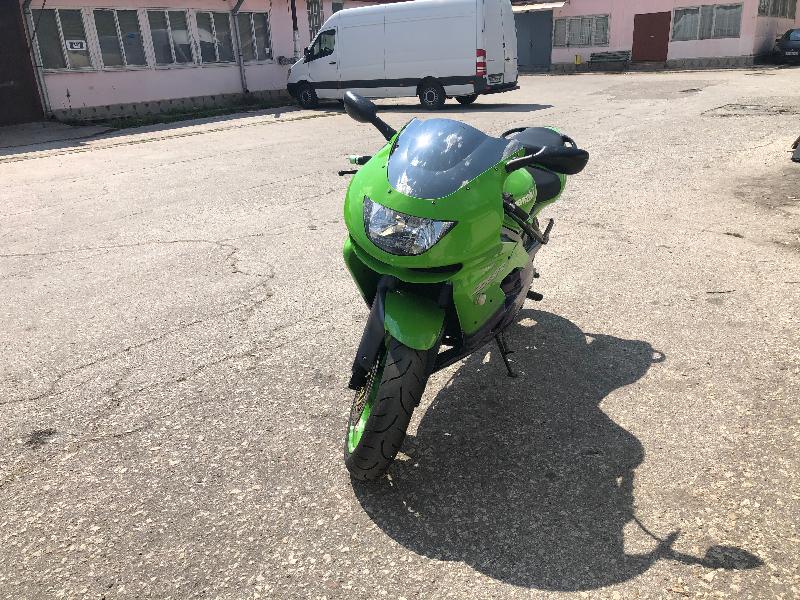 Kawasaki Ninja 900 - изображение 2