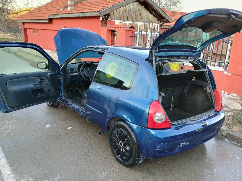 Renault Clio 1.6 16V - изображение 6