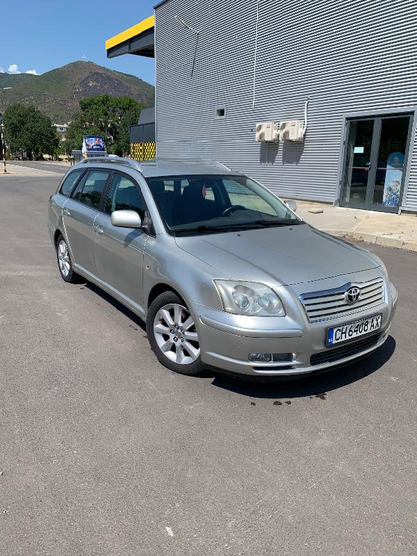 Toyota Avensis 1.8 ГАЗ - изображение 2