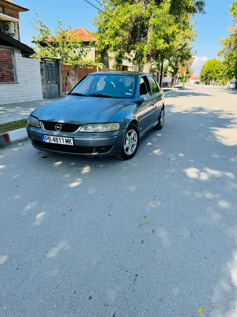 Opel Vectra 2.2 - изображение 3