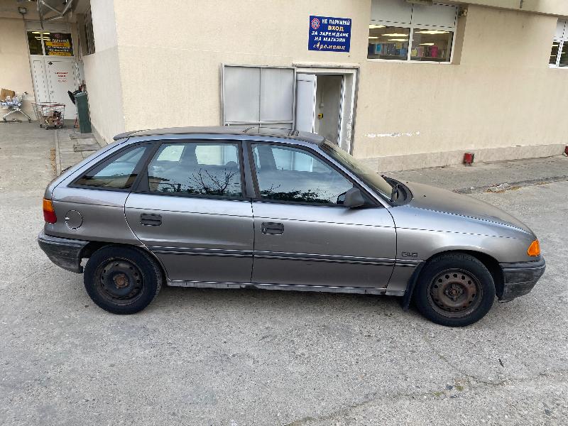 Opel Astra 1,6 - изображение 4