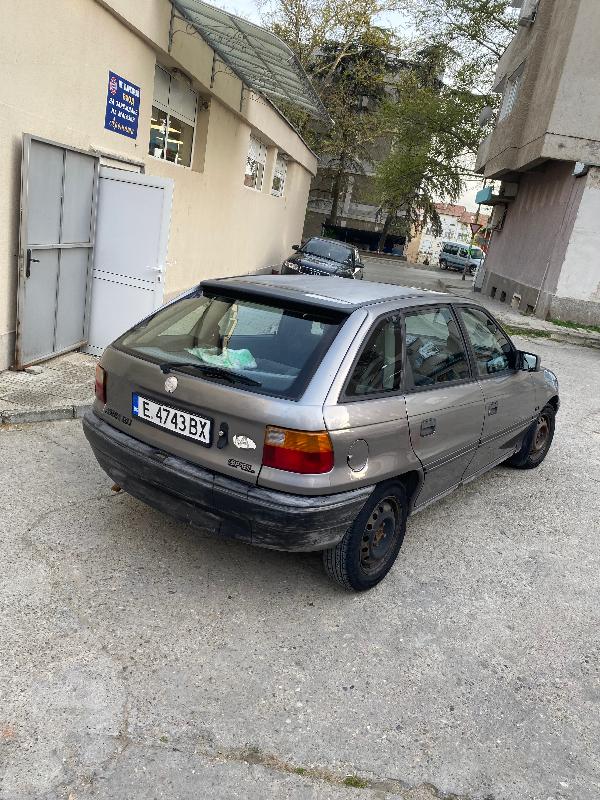 Opel Astra 1,6 - изображение 5