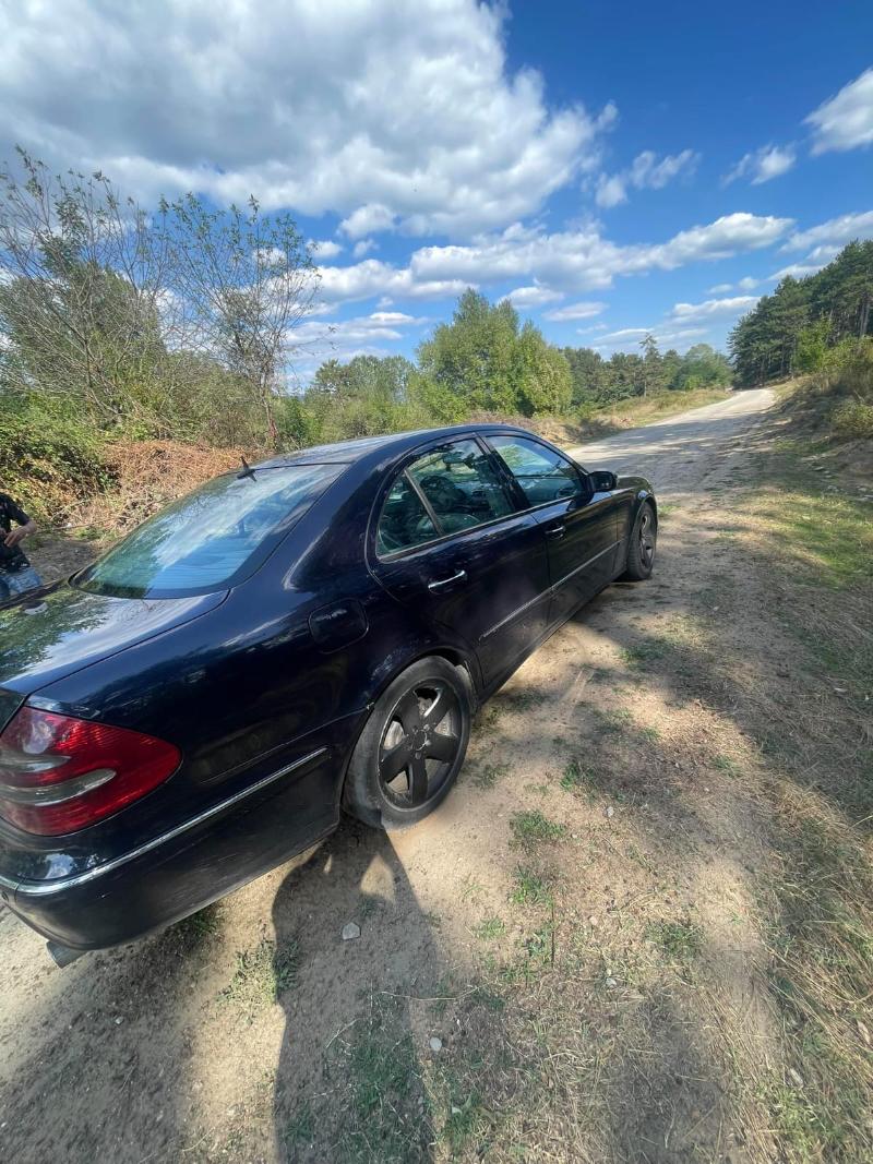 Mercedes-Benz E 320 3.2 TDI - изображение 5