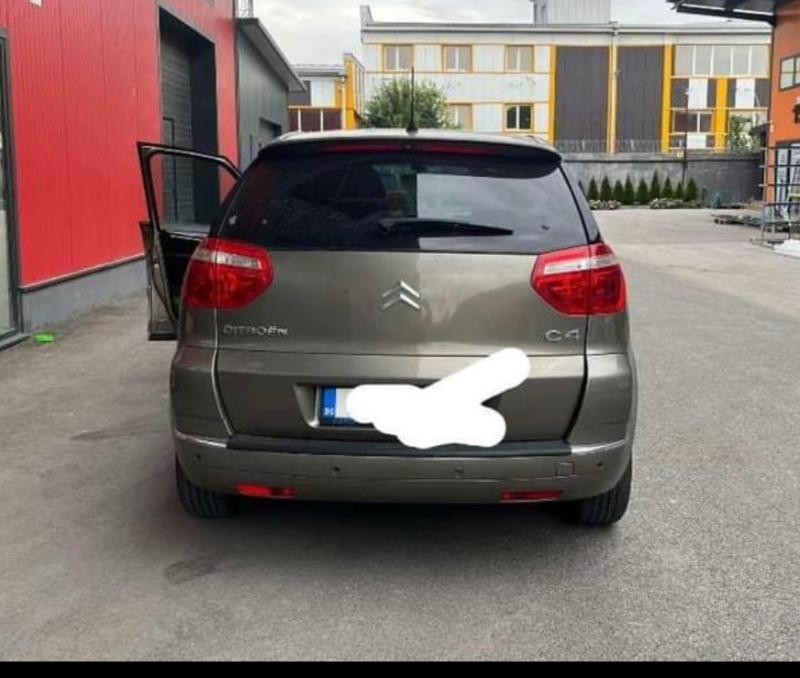 Citroen C4 Picasso 1.6 HDI - изображение 2