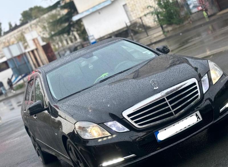 Mercedes-Benz E 200  - изображение 5