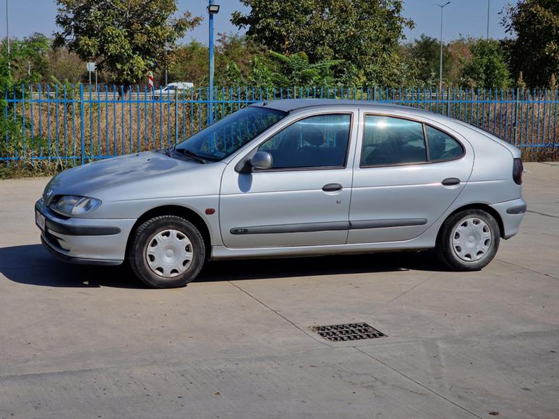 Renault Megane 1.6 Бензин - изображение 2