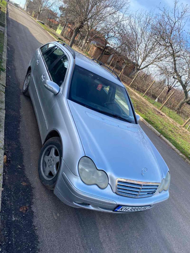 Mercedes-Benz C 200  - изображение 5