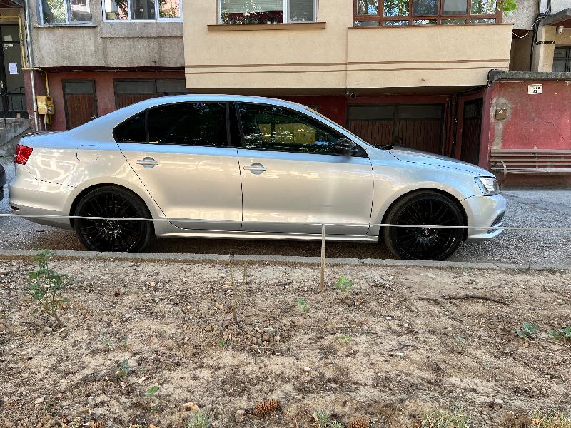 VW Jetta 2.0 tdi - изображение 6