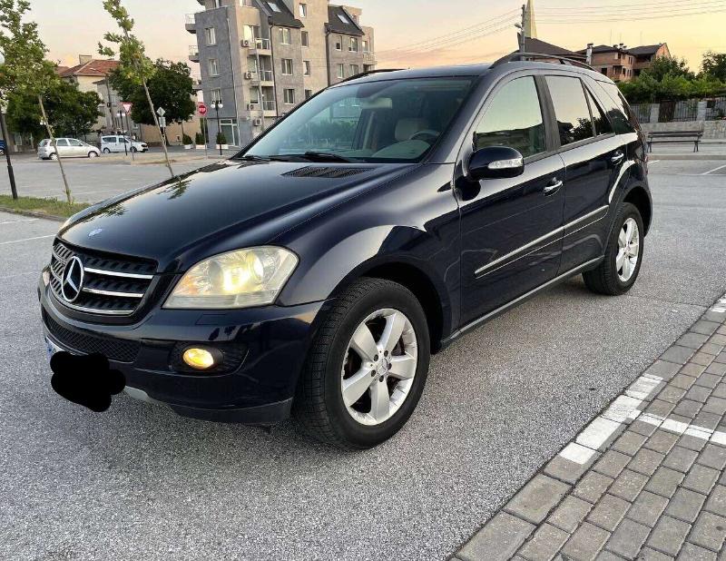 Mercedes-Benz ML 500 5.0 - изображение 3