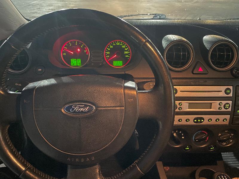 Ford Fiesta 1.4 - изображение 7