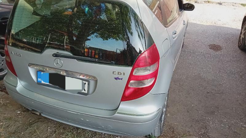 Mercedes-Benz A 180 2.0 - изображение 2