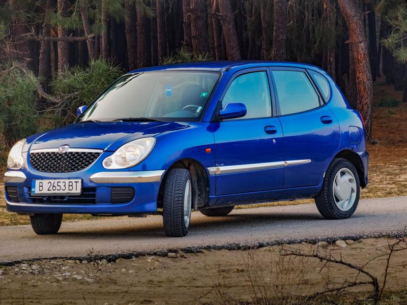 Daihatsu Sirion  - изображение 2